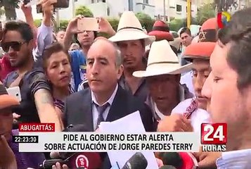 Daniel Abugattás advierte que Jorge Paredes Terry podría estar con grupos radicales