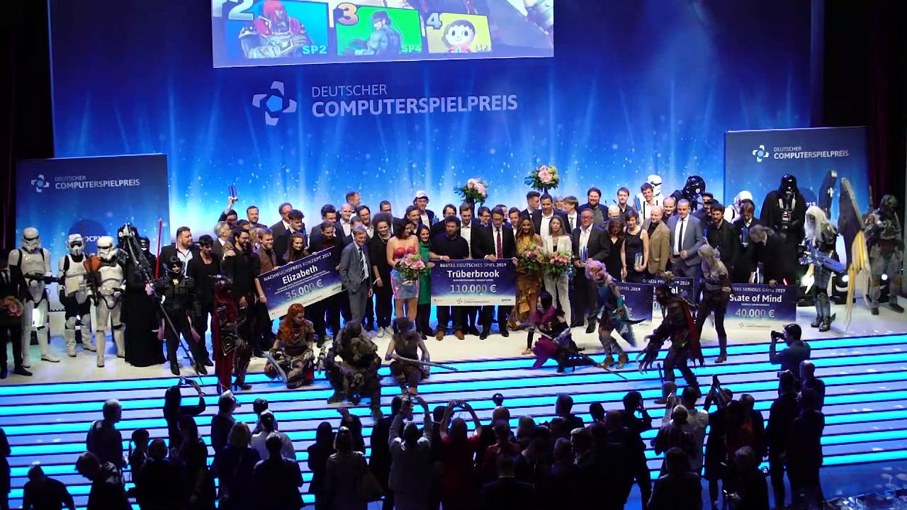 "Wonderwoman" Dorothee Bär präsentiert Computerspielpreis