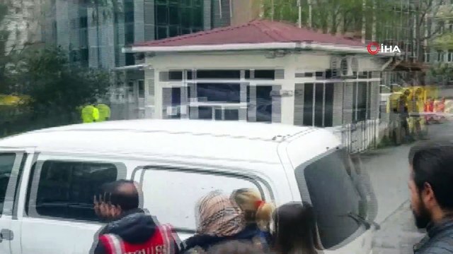 İstanbul’da sahte altın sikke satan Suriyeli şahıslar suçüstü yakalandı