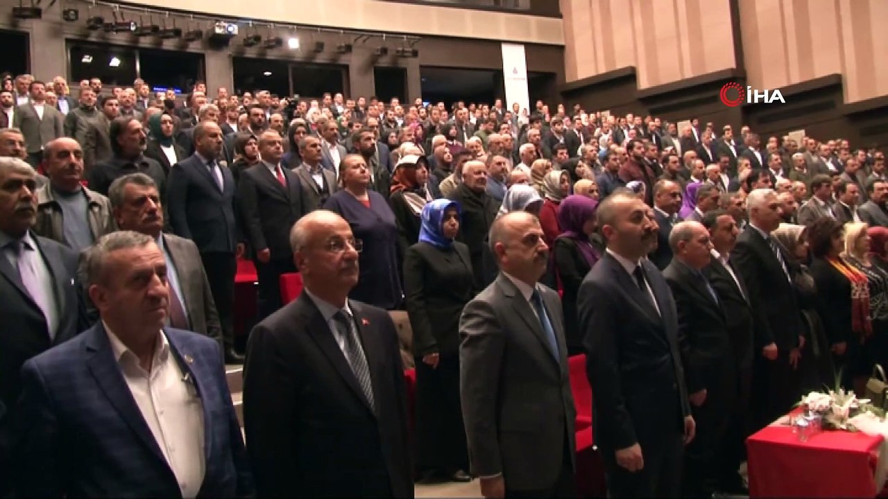 Sultanbeyli Belediye Başkanı Hüseyin Keskin mazbatasını aldı