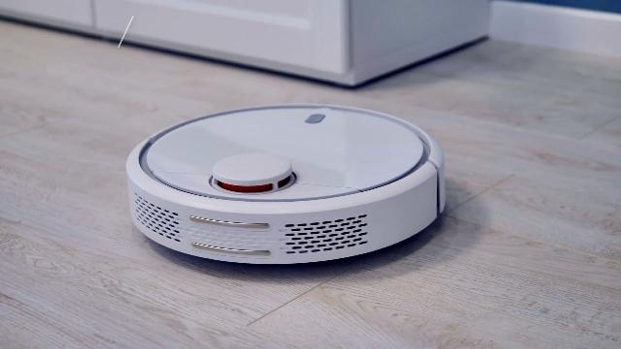 Roomba Robbery? Oregon Woman Calls Police Mistaking Roomba Vacuum for Burglar