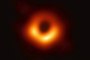 Les premières images d'un trou noir capturées par les astronomes