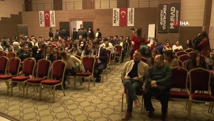 Ünlü Tasarımcı Şafak Çak Müsiad'ta Tecrübelerini Paylaştı