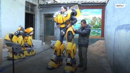 Chinese cosplayers take Transformers suits to a whole new level