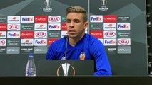 Gabriel Paulista en la previa del Villarreal-Valencia de Europa League