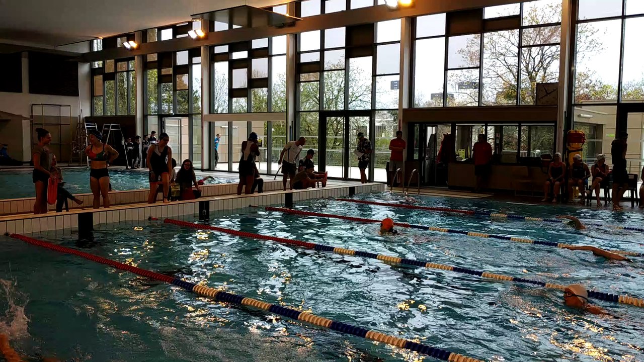 Triathlon de Fresnes Natation Laurence Sortie