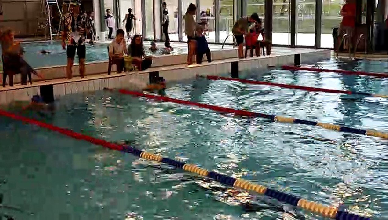 Triathlon de Fresnes Natation Juliette Début