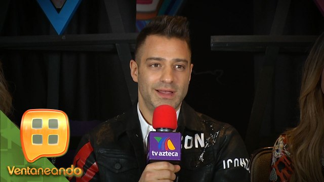 ¿Ari Boroboy víctima de una campaña de desprestigio? El cantante niega tener deudas millonarias.