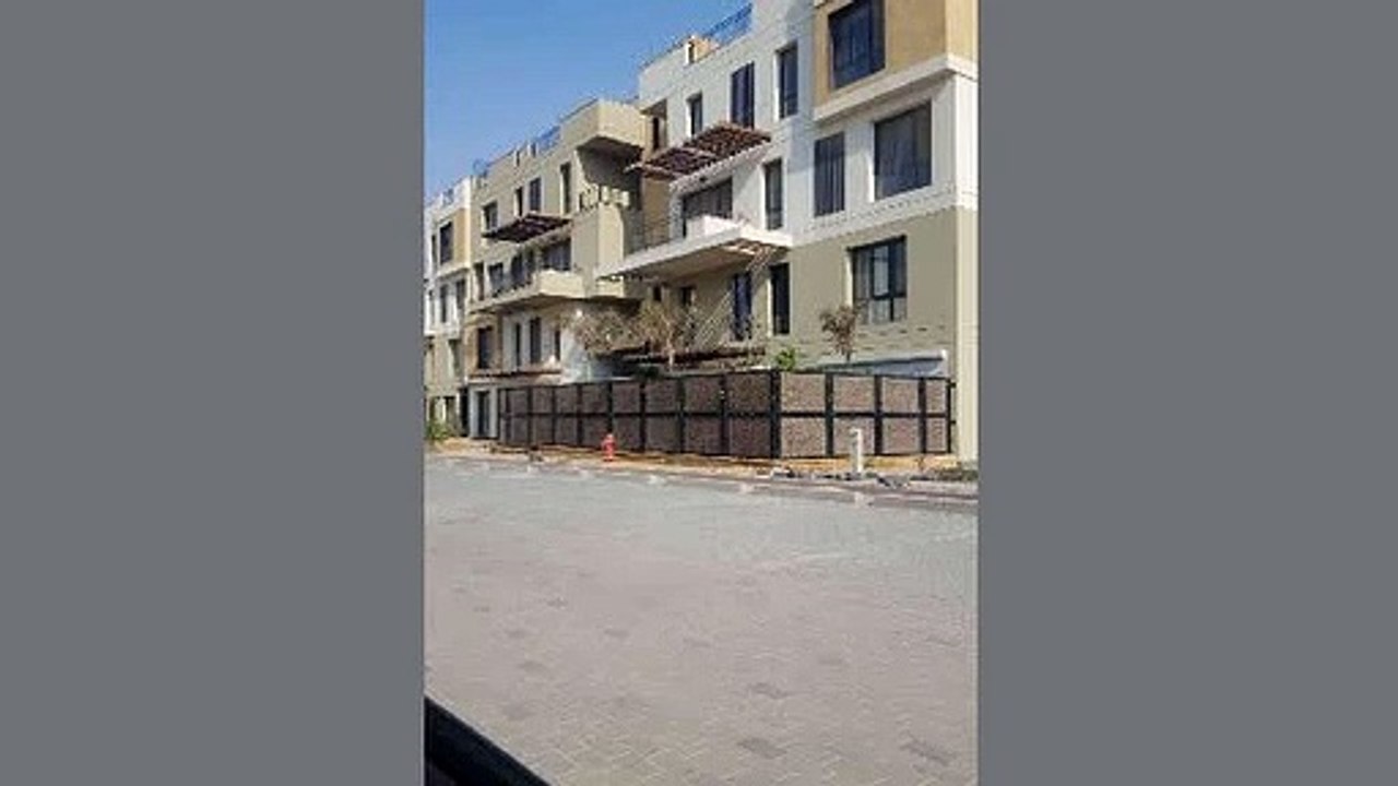 Eastown Sodic luxury apartment over looking landscape