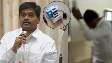 Lok Sabha Elections 2019 : ఈవీఎంను విసిరికొట్టిన జనసేన అభ్యర్థి || Oneindia Telugu