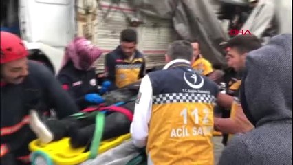Sakarya Tem Otoyolu'nda Zincirleme Kaza, Yol Ulaşıma Kapandı