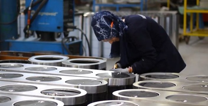 Çöp Kovası Üreterek Yola Çıkıp Türkiye'nin Her Farklı Ürünlerle Ulaştılar