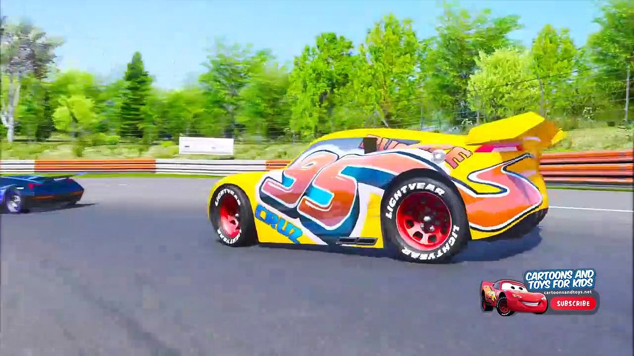 CARS 3 CIRCUIT RACE - Lightning Mcqueen Cruz Ramirez Jackson Storm