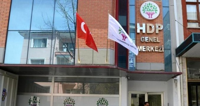 Son Dakika! YSK'nın KHK'li Başkanlarla İlgili Kararı HDP'yi Harekete Geçirdi: Seçimlerin Yenilenmesini İsteyeceğiz