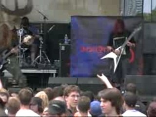 Devildriver - Hold Back The Day (Live)