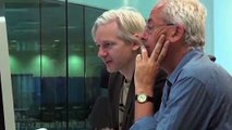 Assange, detenido en la Embajada de Ecuador en Londres