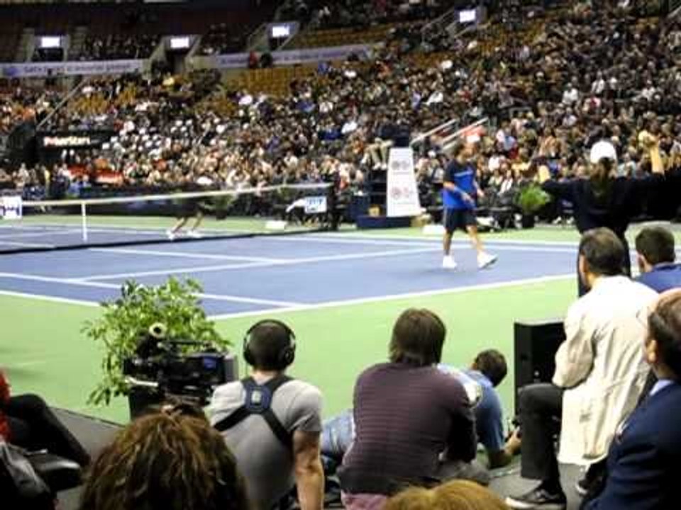 Sampras e Raonic nell'esibizione a Toronto
