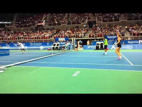 Mansour Bahrami showman al Tennis Classics