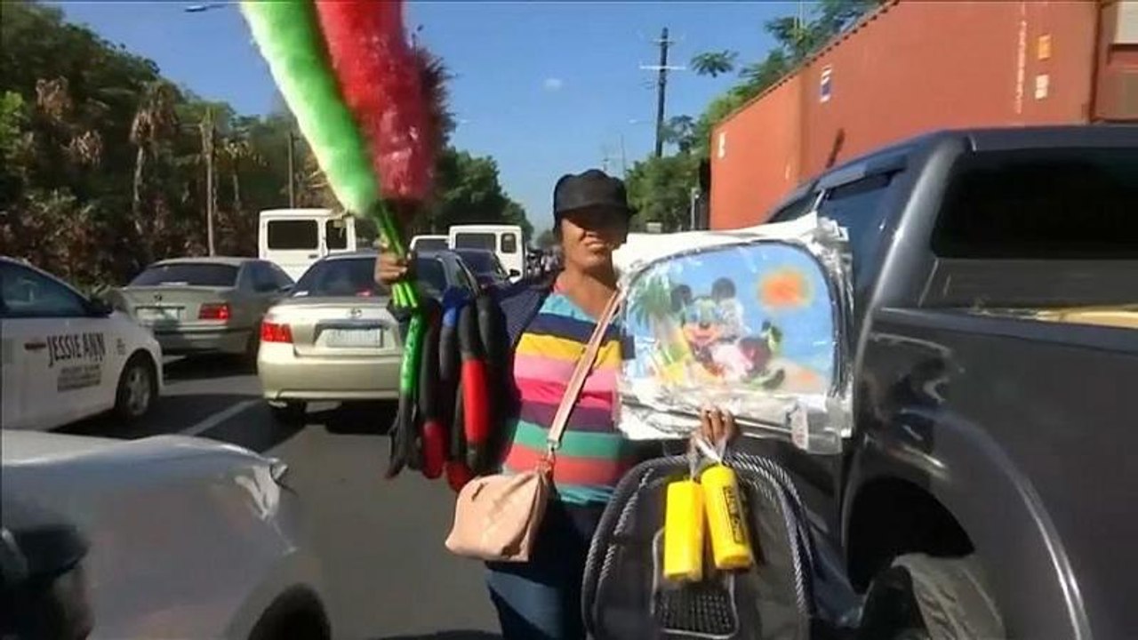 In Manila muss man zum Einkaufen nicht in den Supermarkt - das geht vom Auto aus