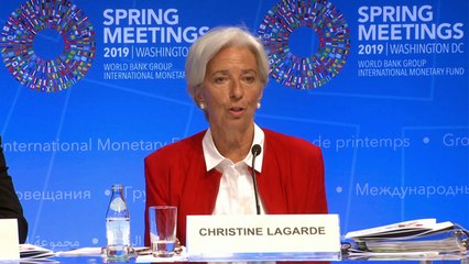 Retraso del Brexit da tiempo para negociar pero genera incertidumbre, dice Lagarde