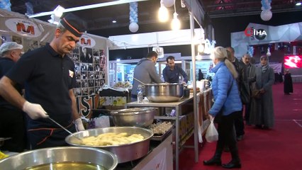 Erzurumlular 650 kiloluk cağ kebabı ile Kocaeli'de rekor kırdı