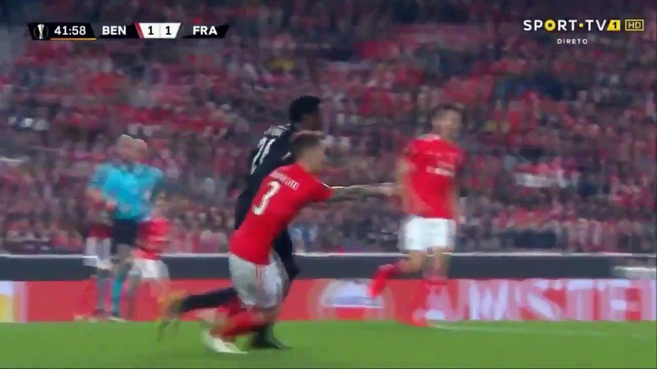 Le 2e but de João Felix face a Francfort !