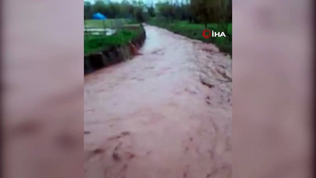 Kırıkkale'de sağanak sele yol açtı... Dereler taştı, yollar göle döndü
