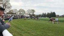 Un après-midi de paris au bord du champ de courses