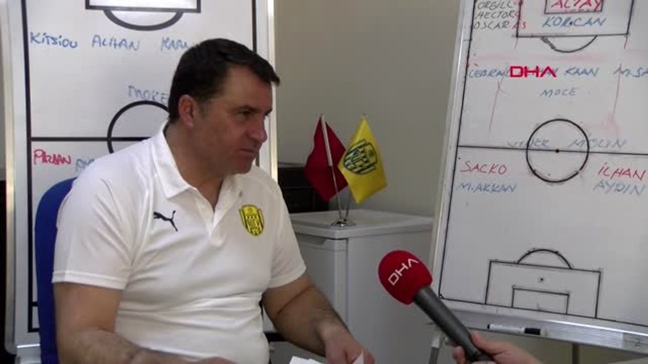 Spor Ankaragücü Teknik Direktörü Mustafa Kaplan...