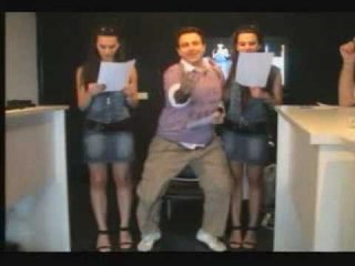 Johnny & The Twins - Trio Training
