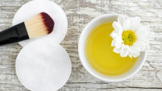 3 recettes de cosmétiques à la cire d'abeille