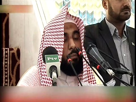 Imam-e-Kaaba lead Jummah prayer at Faisal Mosque
