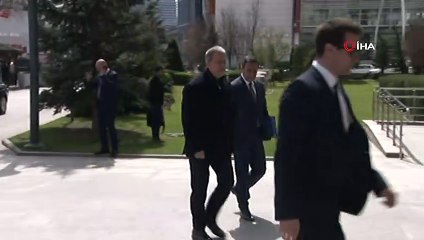 Cumhurbaşkanı Erdoğan, AK Parti Genel Merkezinde çalışmalara başladı