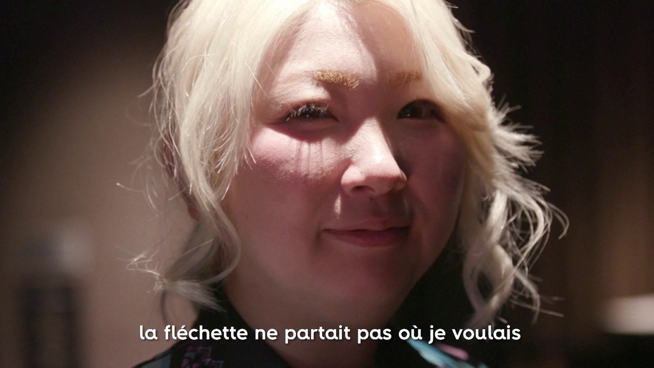 Capable d’une concentration extrême, cette Japonaise est devenue championne du monde de fléchettes