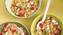 Salade de couscous aux légumes et aux pois chiches