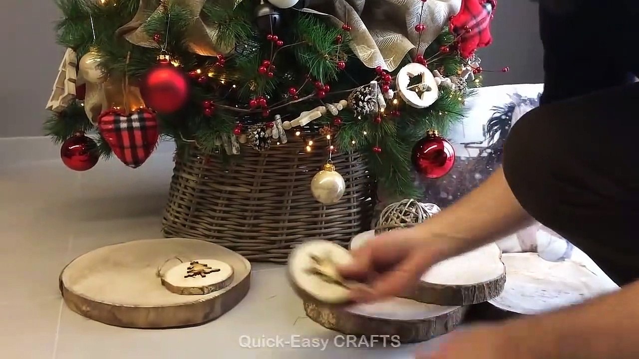 DIY Christmas Decorations! 18 Easy Craft Projects and Ideas for Winter