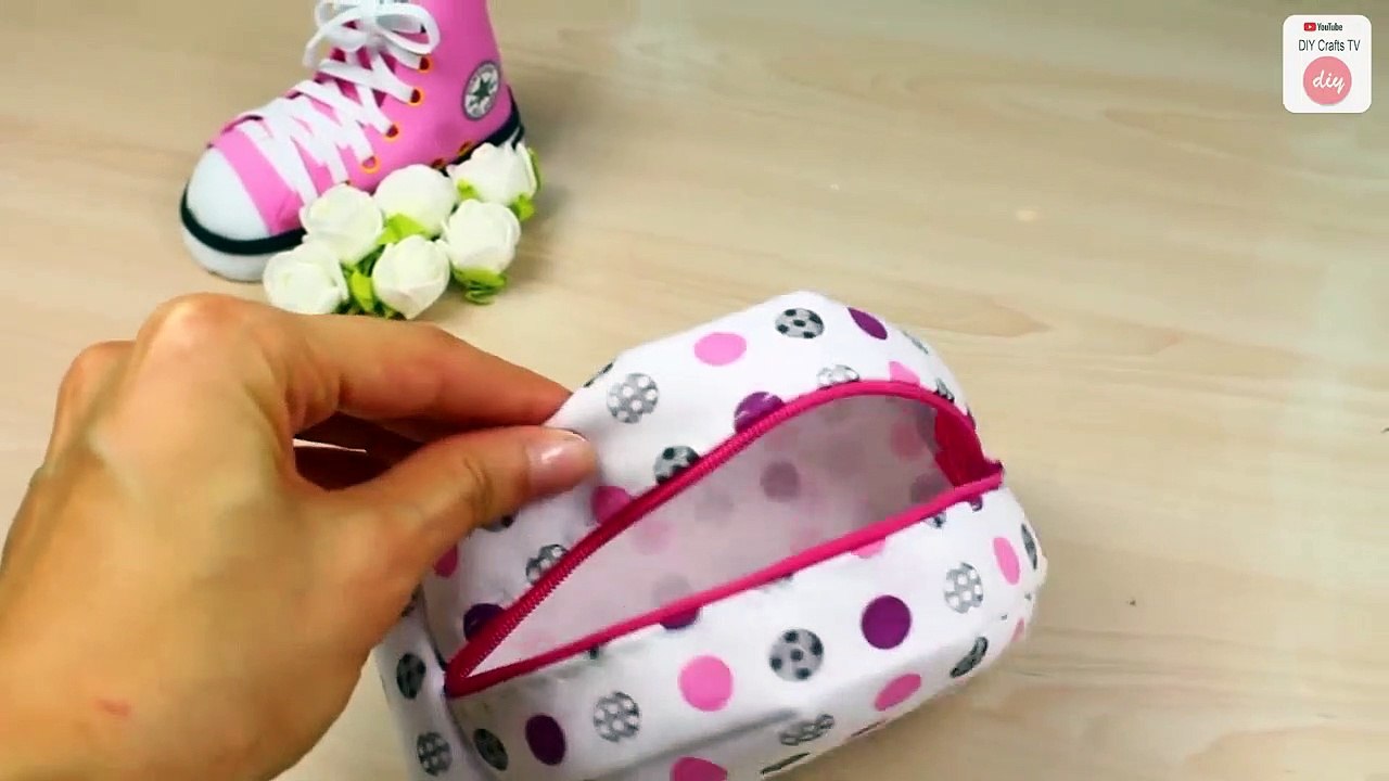 DIY Zipper Round Pouch Bag from scratch ~ DIY MINI DOTTED BAG TUTORIAL