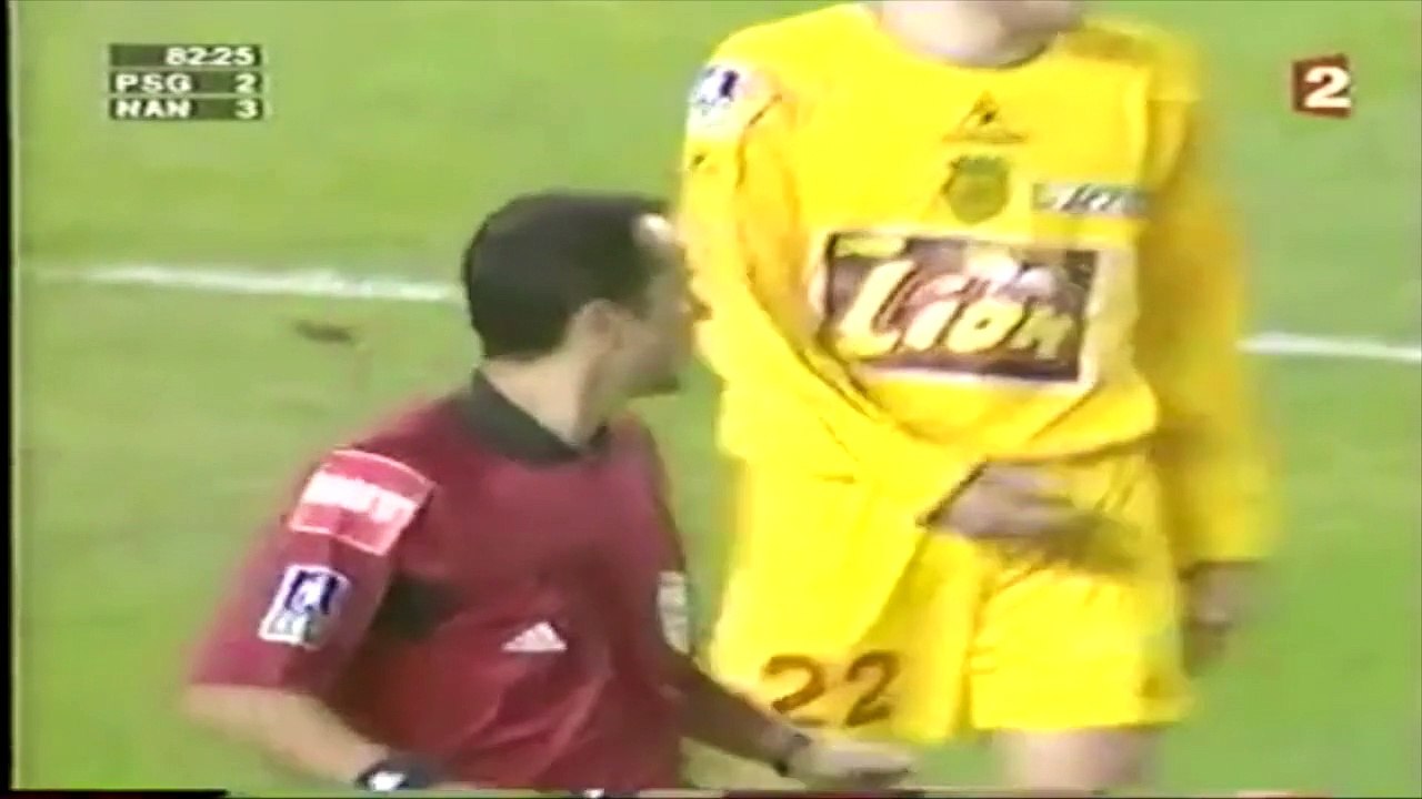 L'incroyable arrêt de Mickaël Landreau face à Ronaldinho