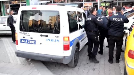 Motosikletinin Bağlanmasına Kızan Öfkeli Sürücü, Polise Ateş Açtı