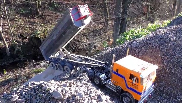 أفضل RC موقع البناء! الثقيلة نماذج الصليب الأحمر! كبيرة شاحنات الصليب الأحمر في العمل