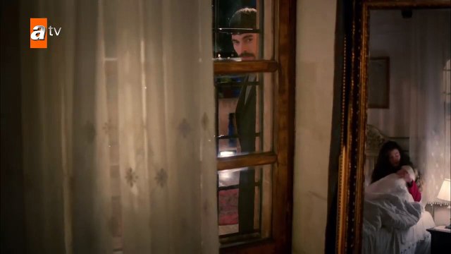 Hercai 5. Bölüm Ebru Şahin - Bebeğin Beşiği Çamdan -