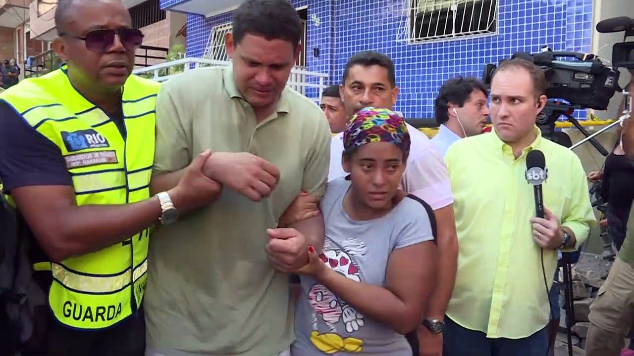 Al menos dos muertos en derrumbe de edificios en favela de Rio