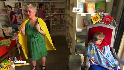 Max (8) will Kostüm nicht ausziehen: Wovor hat er Angst? | Die Familienhelfer | SAT.1