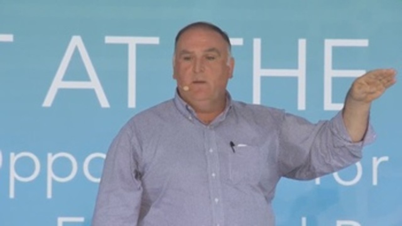 El chef José Andrés presenta su iniciativa solidaria WCK en Washington
