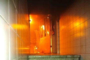 Elektrik Panosundan Çıkan Yangın Mahalleliyi Korkuttu