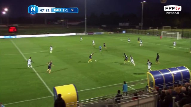 La frappe de BOISGARD passe complètement au dessus.