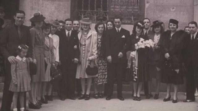 Los hermanos que descubren la boda de sus padres en exposición de EFE y ACME