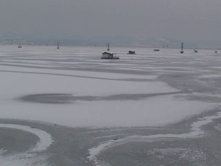 JEZERO MODRAC POD LEDOM