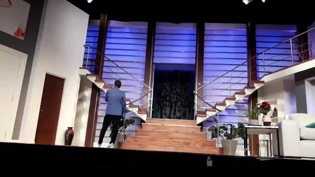 Saludo final y Paula se lleva gritos y aplausos de todo el público - 17 de Enero