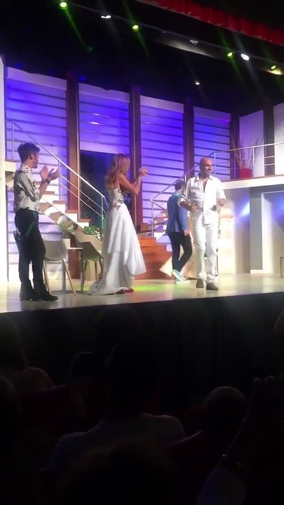Saludo final de Locos por Luisa con OLI y BALTA - 12 de Enero